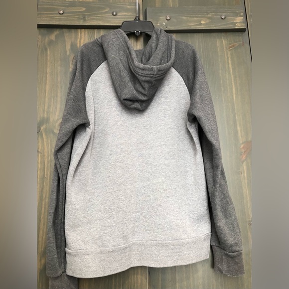 Old Navy Men’s grey sweatshirt size S - Picture 2 of 7